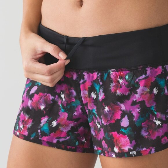 lululemon athletica Pants - Lululemon Speed Short Mini Midnight Bloom Black Deep Fuschia – NWT - Size 8